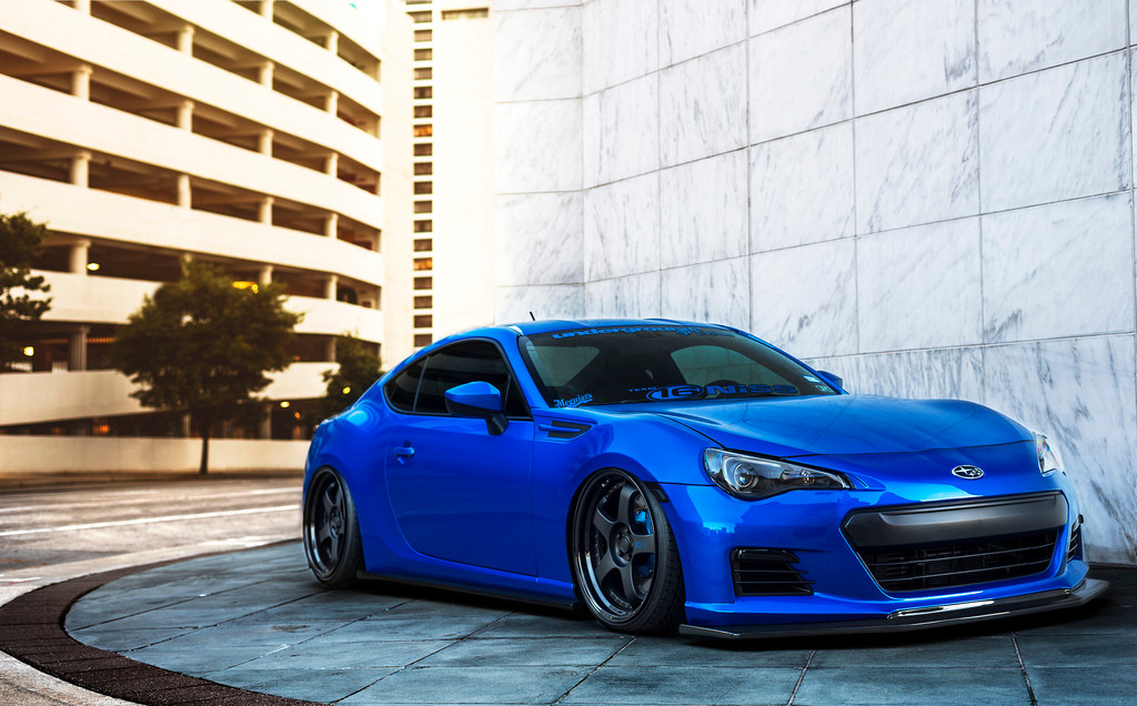 /images/edge-detection/subaru-brz.jpg